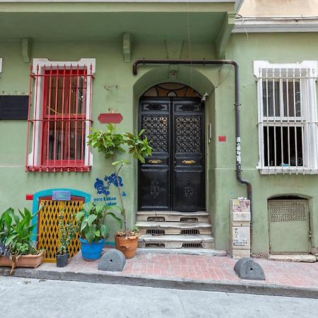 Renovated Apartment At The Heart Of Istanbul With Huge Terrace Buitenkant foto
