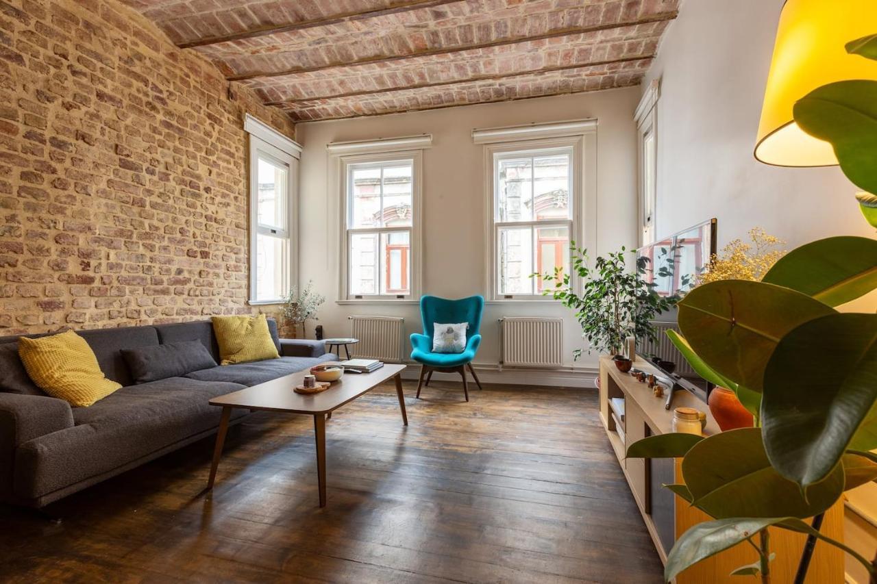 Renovated Apartment At The Heart Of Istanbul With Huge Terrace Buitenkant foto