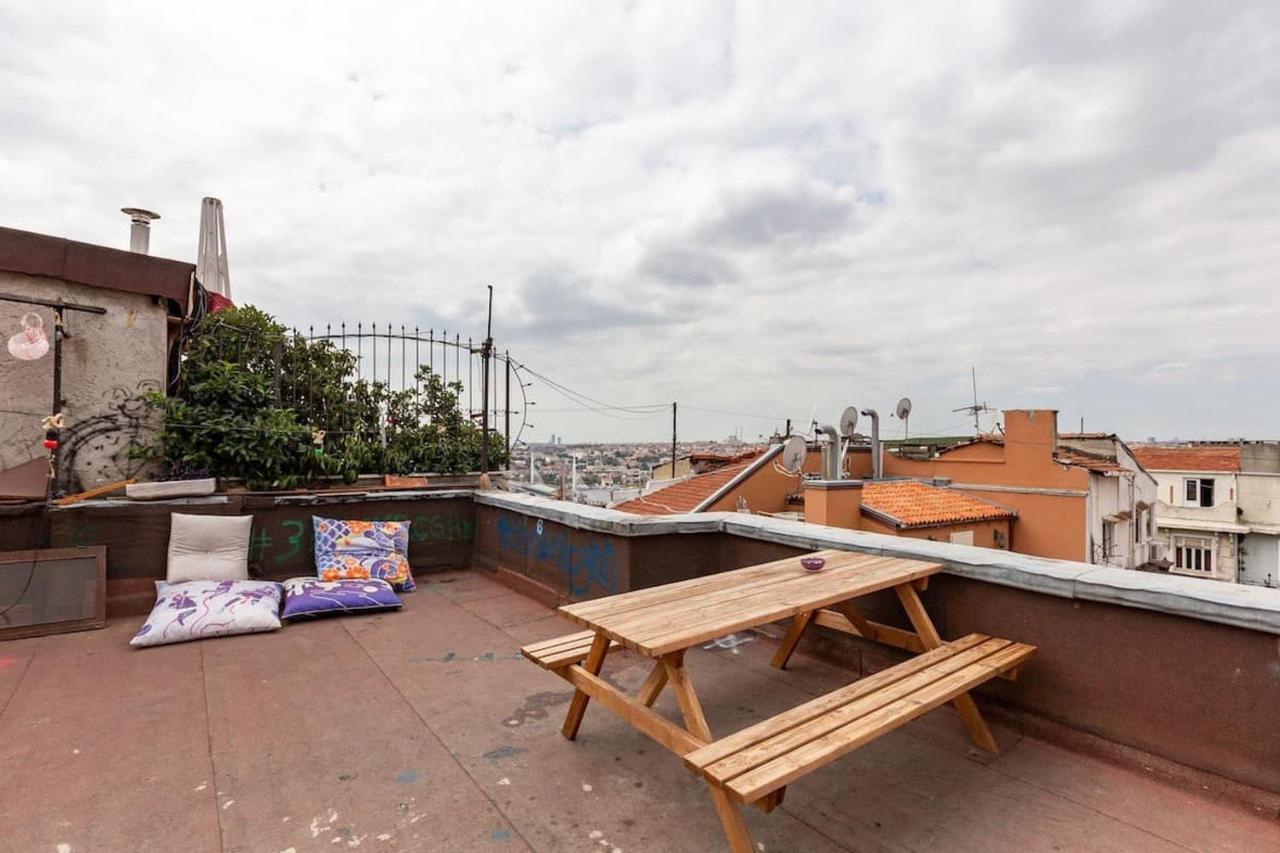 Renovated Apartment At The Heart Of Istanbul With Huge Terrace Buitenkant foto